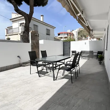 Apartment En La Playa Con Patio Privado *